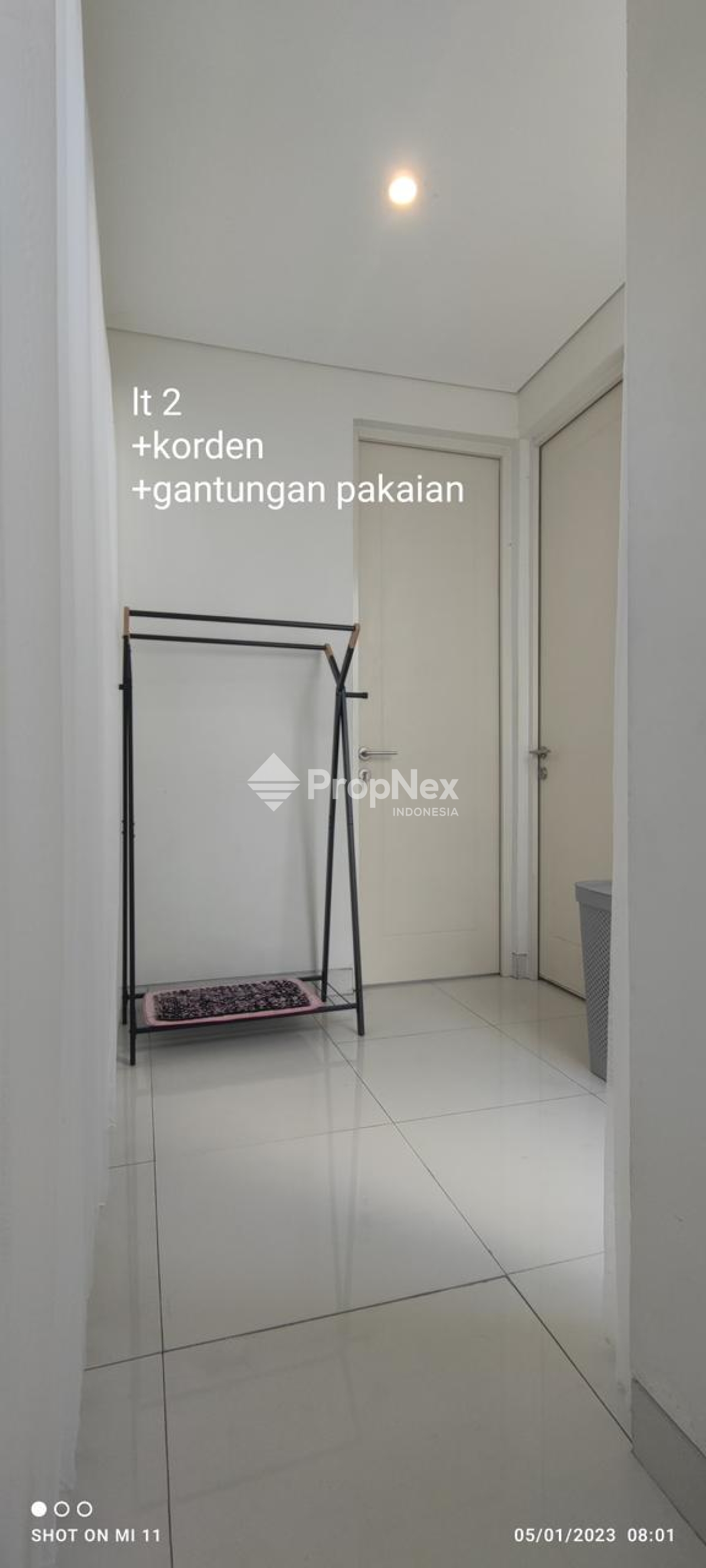Rumah 2 Lantai Bagus Furnished di Grand Pakuwon — foto 4